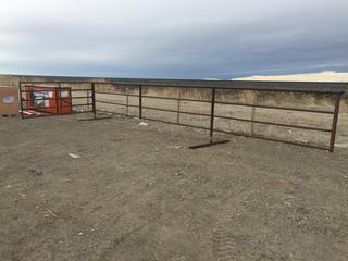 29' Free Standing Horse Panel c/w 9' Gate, Control # 7708.