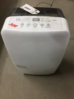 Dehumidifier, 70 Pints/Day.