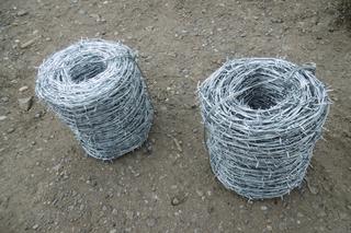 (2) Rolls Barb Wire 492'/Ea.