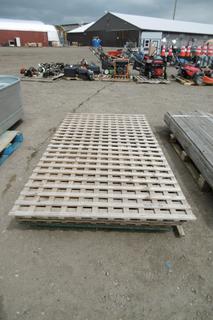 Quantity of 4' x 8' Lattice.