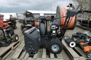 Briggs & Stratton S1227 Snowblower *Requires Repair*.