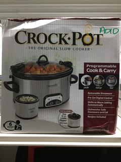 6-Quart Cook & Carry Crock Pot.