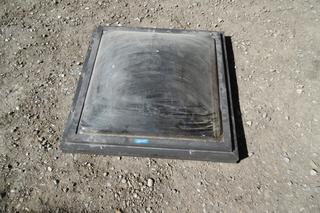 Skylight 27 5/8" x 27 3/4".