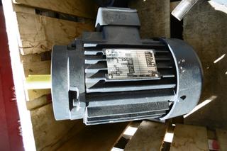 E/Line Electric Motor. 1750 RPM, 15 HP, 71 LBS. 60 Hz.