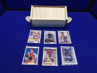 1991-92 Upper Deck Hockey Cards. (1) Complete Set. Dominik Hasek, Tony Amonte, Doug Weight, Scott Niedermayer Rookie Cards. Approximately (500) Cards.