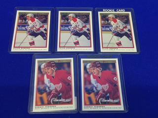 1990-91 Sergei Federov #30 Premier O-Pee-Chee Rookie Cards, Peter Bondra #7 Premier O-Pee-Chee Rookie Cards.