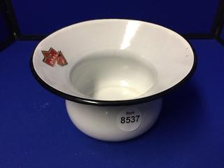 Dish 9 1/4"W x 5 1/2"H