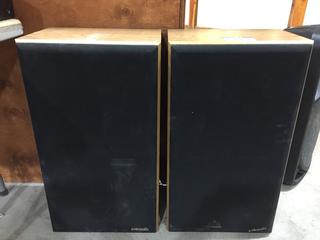 (2) Polkaudio 10 192649 Speakers.