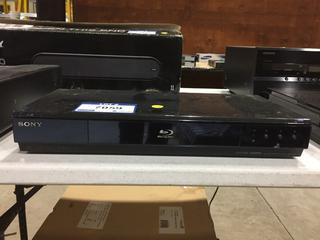  Sony BDP-S550 Blu Ray Player.