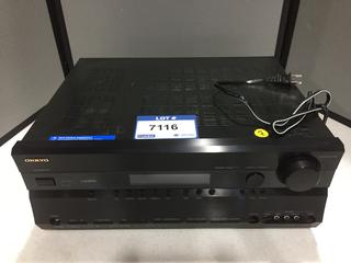  ONKYO TX-SR605 AV Receiver.