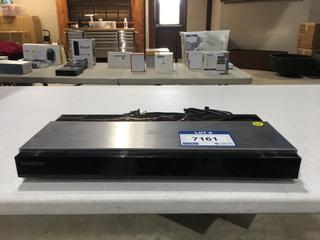  Samsung BD-F7500 Blu Ray Player.