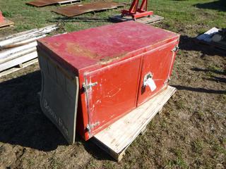 Under Body Box For Truck *Located Off Site Near Dunstable, AB, For More Information Contact Connor At 780-218-4493*