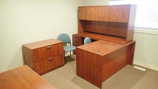 60in X 77in X 30in L-Shaped Office Desk C/w Hutch, (2) 22in X 36in X 29in 2-Drawer Cabinets And (2) Office Chairs