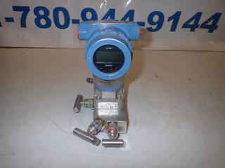 Unused Rosemount 3051 Series Explosion Proof Pressure Transmitter with Manifold, SN 1601240 (D2)