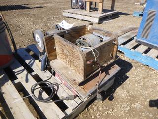 Qty of Tools, Includes Motomaster Mitre Box and Saw, Small Table Saw, 15 In. x 15 In., Grinder *Note: Grinder Doesn't Work*
