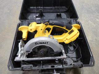 DeWalt DC390 6 1/2 In. 18V Cordless Circular Saw c/w (2) Batteries and Charger (M-4-3)