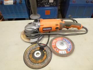 Ridgid 7 In. Angle Grinder, Model R1020, C/w Extra Grinding Discs (E-2)
