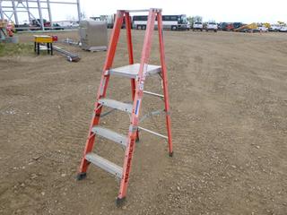 Sturdy 8 Ft. Ladder, Model Ar665-018C
