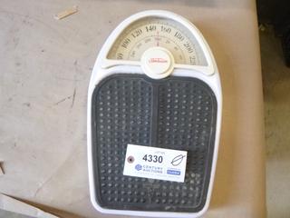 Sunbeam Bathroom Scale, 300 Lb Max (C1)
