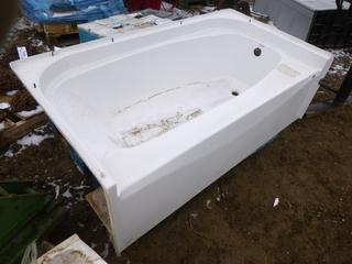 Kohler Maaz Bathtub, Model ACR3785-0, 59 In. x 32 In. x 20 In. (Row 2)