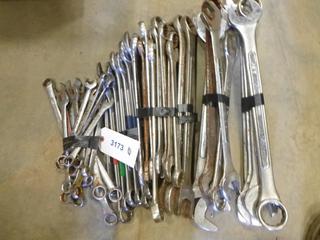 Qty of Assorted Wrenches, Variety of Sizes, (R-3-1)