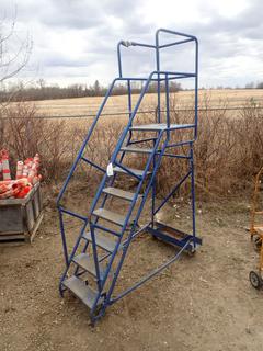 8-Step Portable Warehouse Ladder