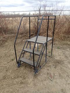 3-Step Portable Warehouse Ladder