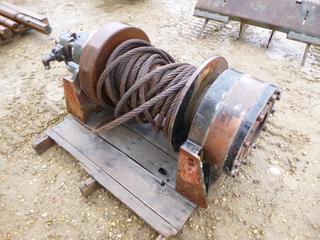 Heavy Duty Winch *Note: Missing Parts*