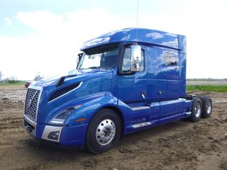 2019 Volvo VNL Truck Tractor c/w Volvo D13, 455 HP, A/T, A/C, Showing 338,609 Kms, 4,625 Hours, 60 In. Sleeper, GVWR 52,500 Lb, 218 In. W/B, 11R22.5 Tires at 90%, Front Axle Rating 12,500 Lb, Rear Axle Rating 40,000 Lb, CVIP 12/2021, VIN 4V4NC9EH1KN906359 *Note: Rebuilt Status, Engine Light On, Check Engine Fault Message, System Air Pressure Message*