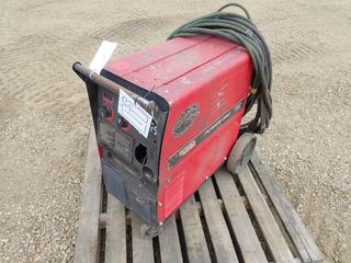 Lincoln Electric Mig Welder, Model Power Mig 255, C/w  Oxygen Hose, Cable, S/N U1010305328 (P-1-1)