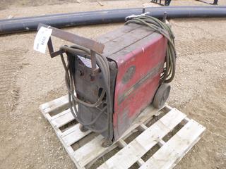 Lincoln Electric Mig Welder, Model Power Mig 255C, C/w  Oxygen Hose, Cable and Partial Spool, S/N U1050701625  (R-1-1)
