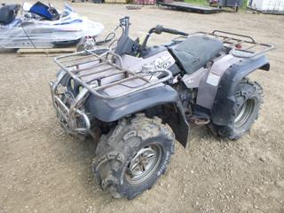 1999 Yamaha Kodiak 400 ATV, Showing 6,994 Kms, 26x9-12 Tires, Warn Winch *Note: VIN OBL, Running Condition Unknown, Project Quad*