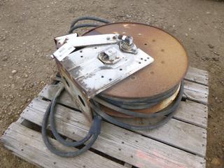 1998 Hannay Reels SR Hydraulic Hose Reel w/ 1/2 In. Hose (Row 3)