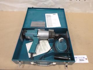 Makita 6906 3/4 In. Electric Impact Wrench c/w Side Handle, Owners Manual and Carry Case (T-2-1)