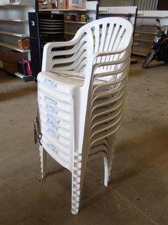 (10) Gracious Living Plastic Lawn Chairs (Row 3)