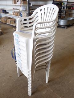 (10) Gracious Living Plastic Lawn Chairs (Row 3)