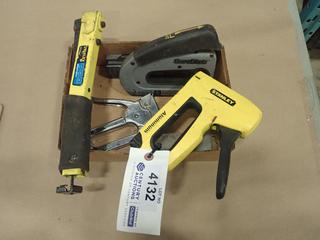 (4) Staple Guns w/ Staples (B1)