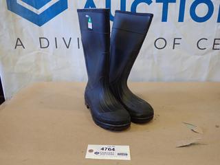 Unused North Steel Toe Rubber Work Boots, Size 9 (D1)