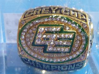 2003 Edmonton Eskimos Grey Cup Champs Replica Ring (In Case)