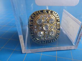 1990 Mark Messier Stanley Cup Replica Ring (In Case)