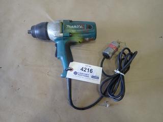 Makita 1/2 In. Impact Wrench, Model TW0350,  S/N 221401 (D1)