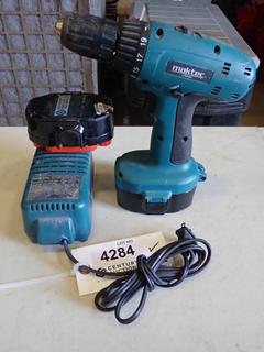 Makita Maktec MT065 18V 1/2 In. Cordless Drill c/w (2) Batteries and Charger (B2)
