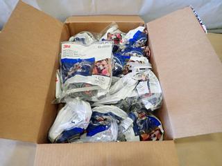 (12) Unused 3M Half Facepiece Respirator Masks, 6300/07026, Size Large (P-2-1)