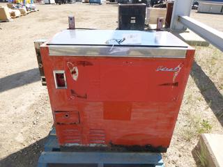 Vintage Pepsi Vending Machine (Runs) (Row 3)