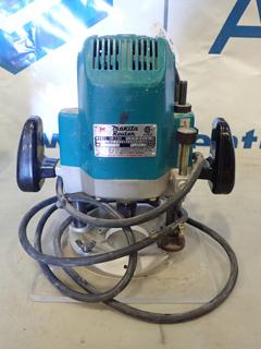 Makita 14 A Router  (F1)