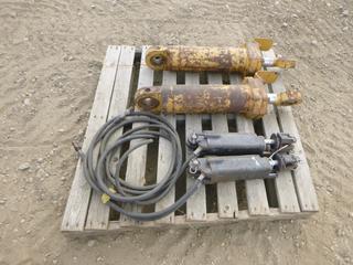 (2) John Deere Hydraulic Rams w/ Hoses, (2) Heavy Duty Hydraulic Rams (Row 4)