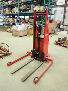 Mobile Industries Inc B60CSA Manual Lift, Capacity 1500 Lb., SN 17237 (V-1-3)