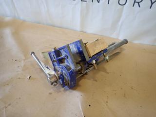 Record 52.5 In. Quick Release Bench Vise (X)