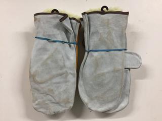 (4) Pairs of Men's Lined & Unlined Leather Mitts.