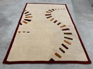Beige/Burgandy Area Rug, 9' x 6'.